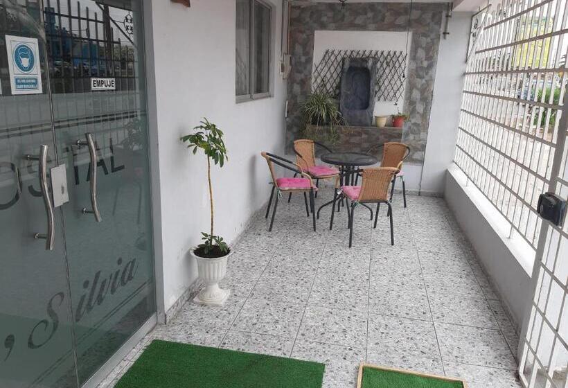 צימר Hostal D  Silvia