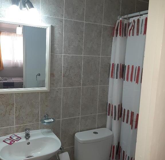 צימר Hostal D  Silvia