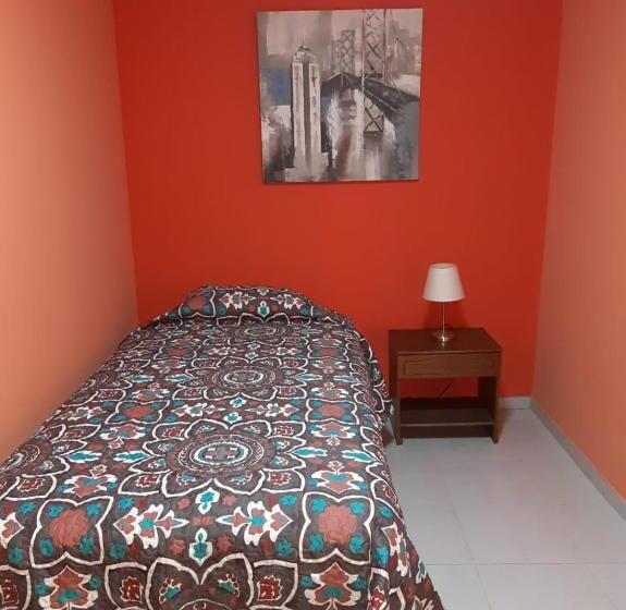 צימר Hostal D  Silvia