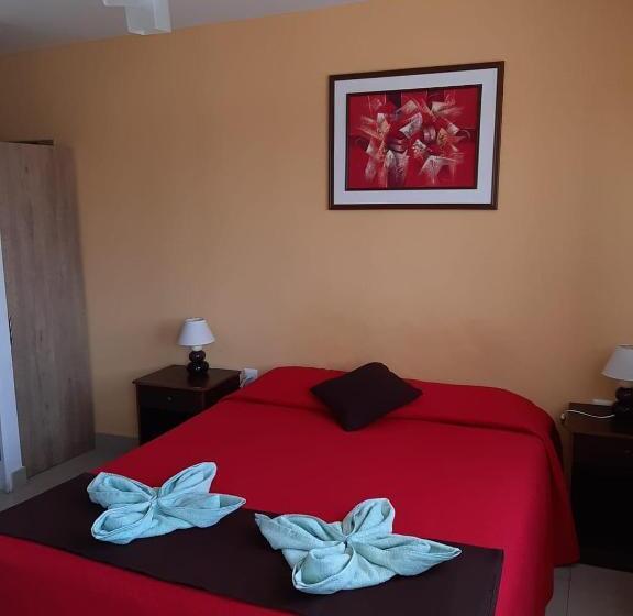 צימר Hostal D  Silvia