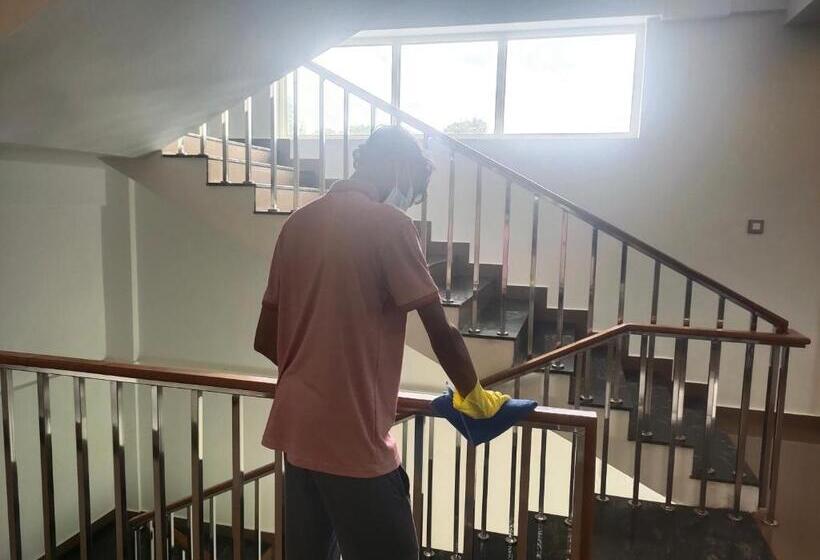 هتل Ags Residency