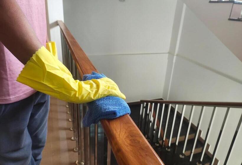 هتل Ags Residency