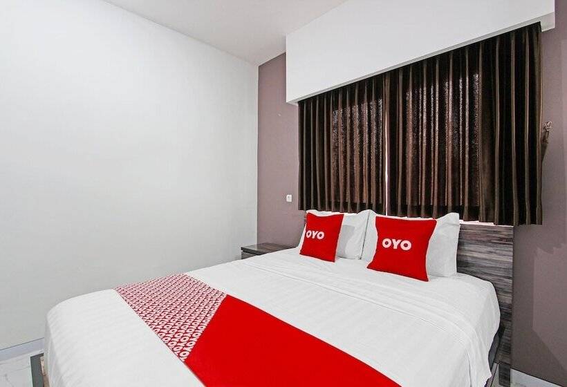 فندق Capital O 91665 D Prof Exclusive Guesthouse