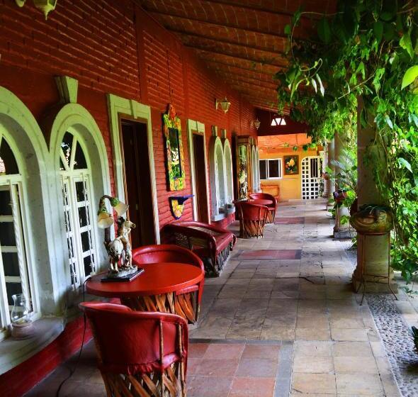 فندق El Mesón De Doña Josefina