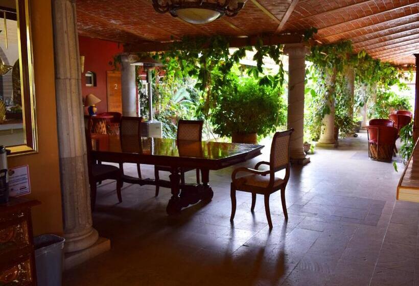 فندق El Mesón De Doña Josefina