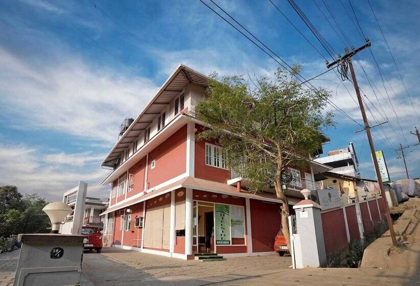 בית מלון כפרי Hillside Hideaway Gudalur