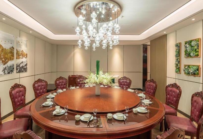 Отель Holiday Inn Express Cangzhou High Tech Zone, An Ihg