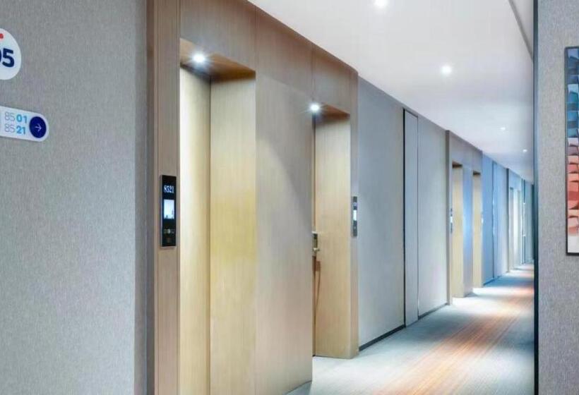 Отель Holiday Inn Express Cangzhou High Tech Zone, An Ihg