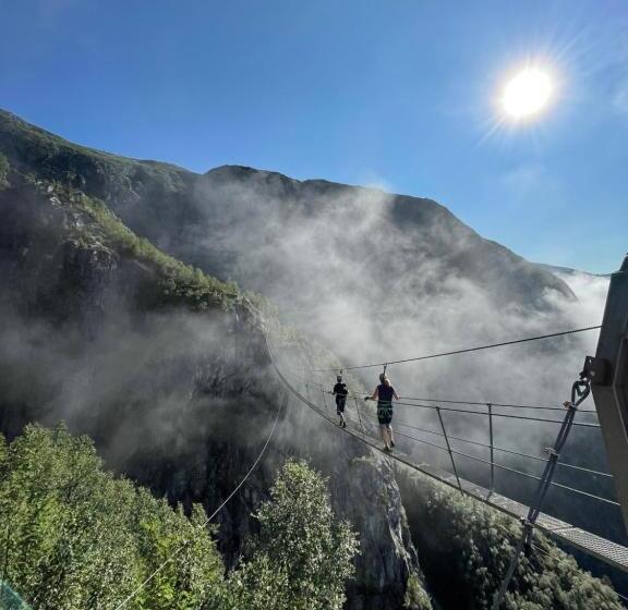 בית מלון כפרי Lodgen Stryn