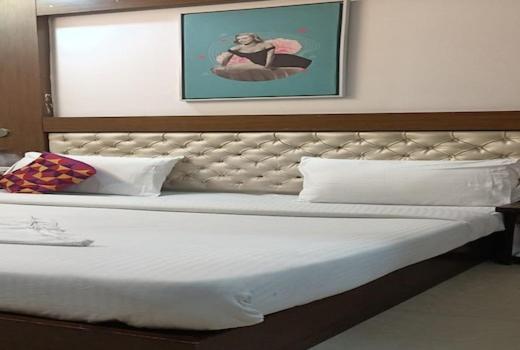 New Hotel Rajwada By Wb Inn