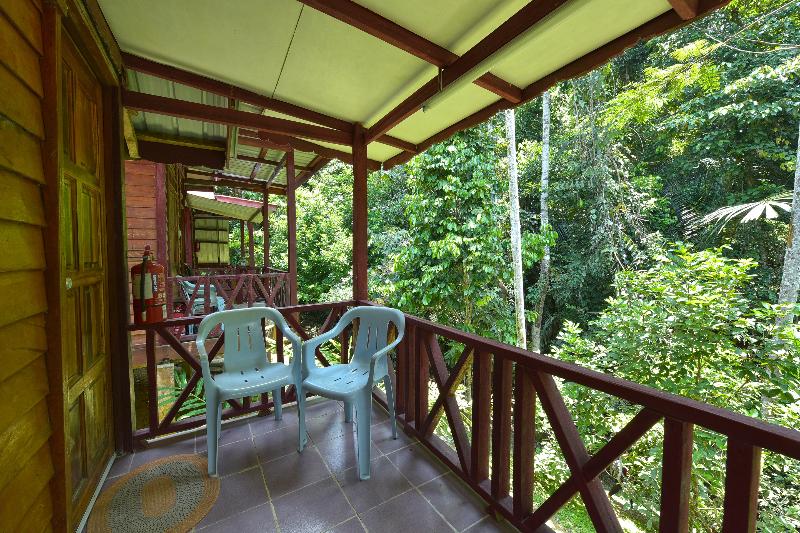 فندق Oyo 90630 Mat Leon Village