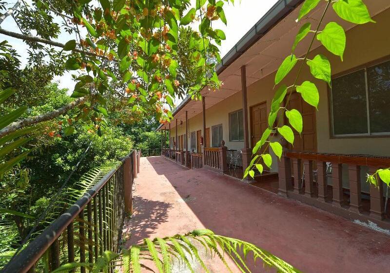 בית מלון כפרי Oyo 90630 Mat Leon Village