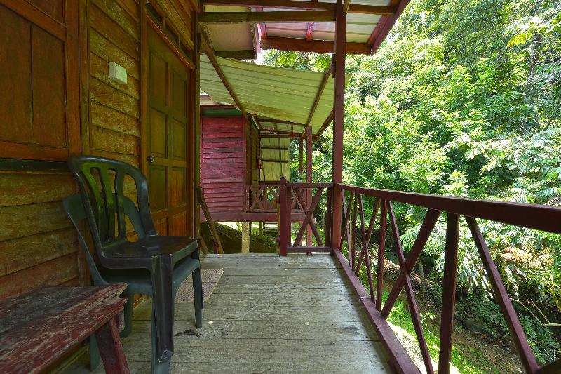 فندق Oyo 90630 Mat Leon Village