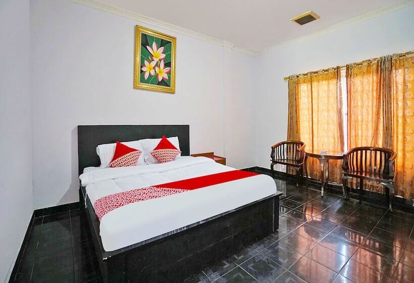 בית מלון כפרי Oyo 91680  Mentari