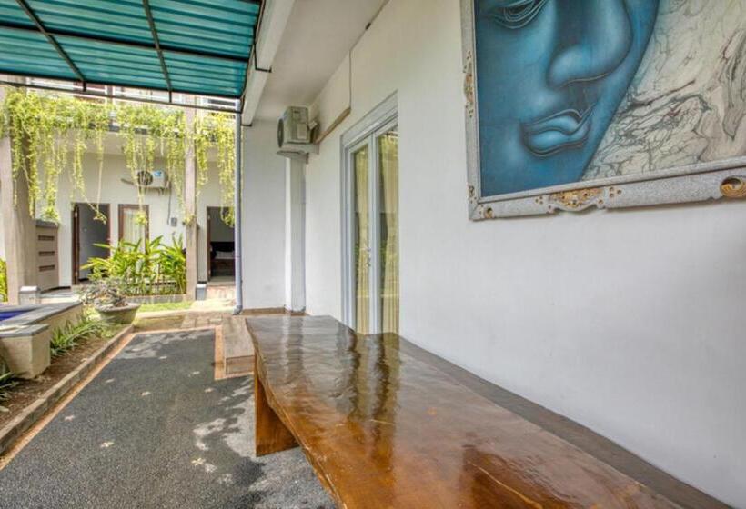 ホテル Reddoorz Near Exit Toll Nusa Dua