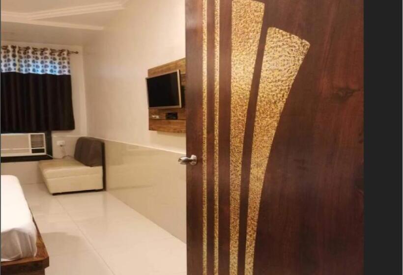 בית מלון כפרי Samay Lodging & Boarding By Wb Inn