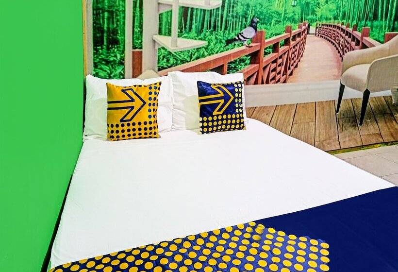 בית מלון כפרי Spot On 91697 Nyaman Homestay Syariah