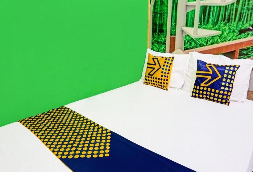 בית מלון כפרי Spot On 91697 Nyaman Homestay Syariah