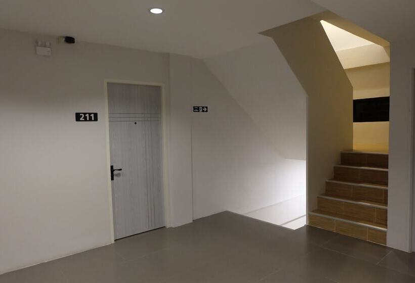 Life Hotel Rong Khun