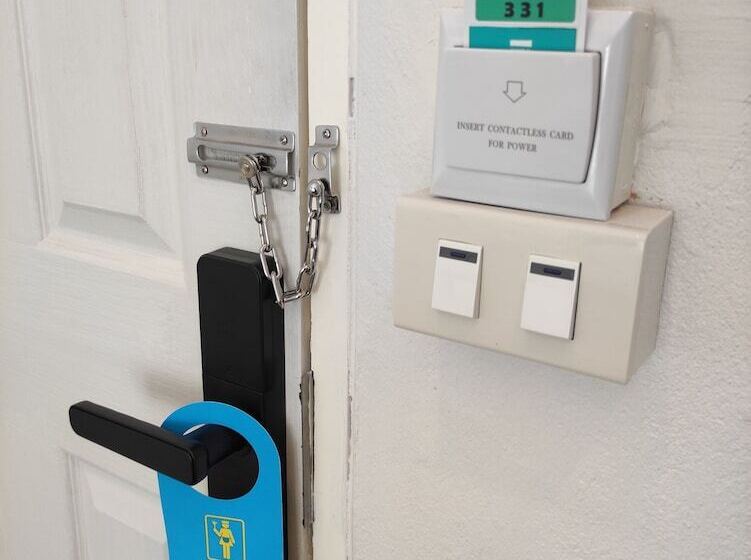 Life Hotel Rong Khun