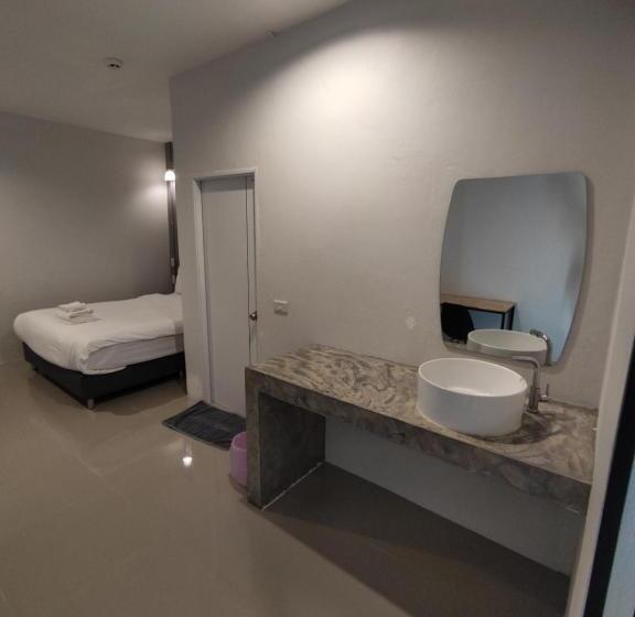 Life Hotel Rong Khun