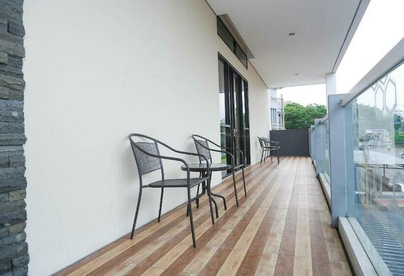 פנסיון 360° Guest House