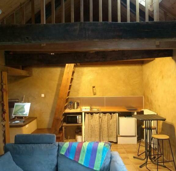 ペンション Chaleureuse Maisonnette