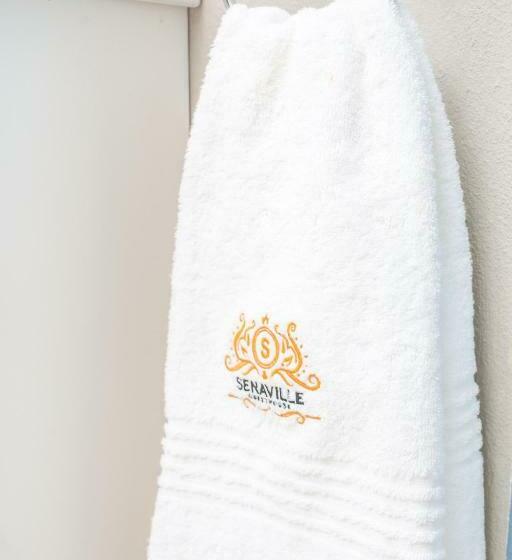 פנסיון Senaville Guesthouse