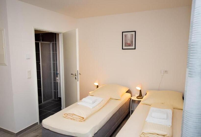 بنسيون Studio Für 4 Personen