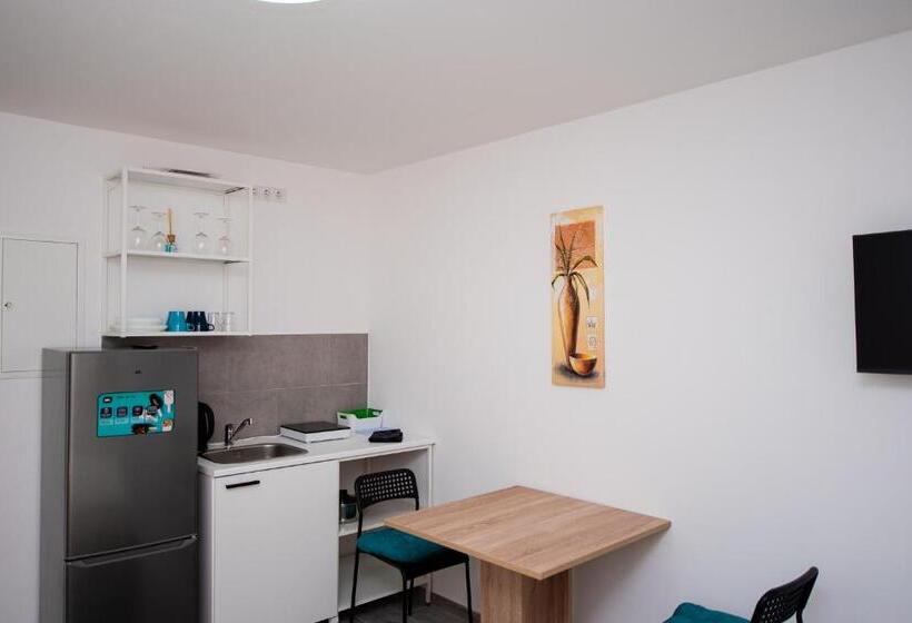 بنسيون Studio Für 4 Personen