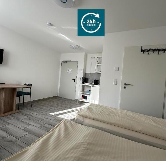 بنسيون Studio Für 4 Personen