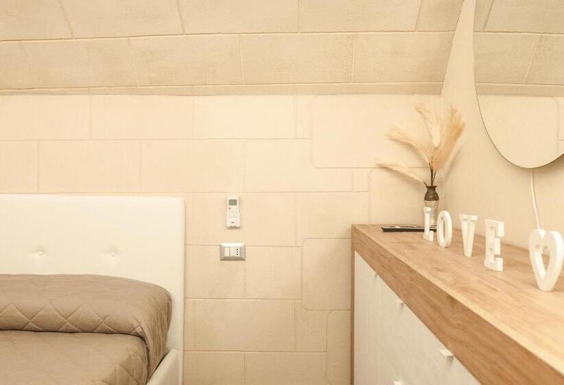 住宿加早餐  Little House