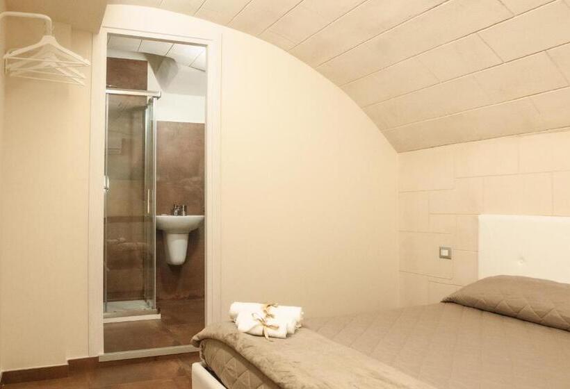 住宿加早餐  Little House