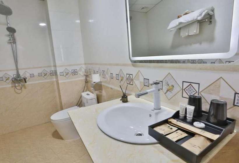 Hanz Light House Condo