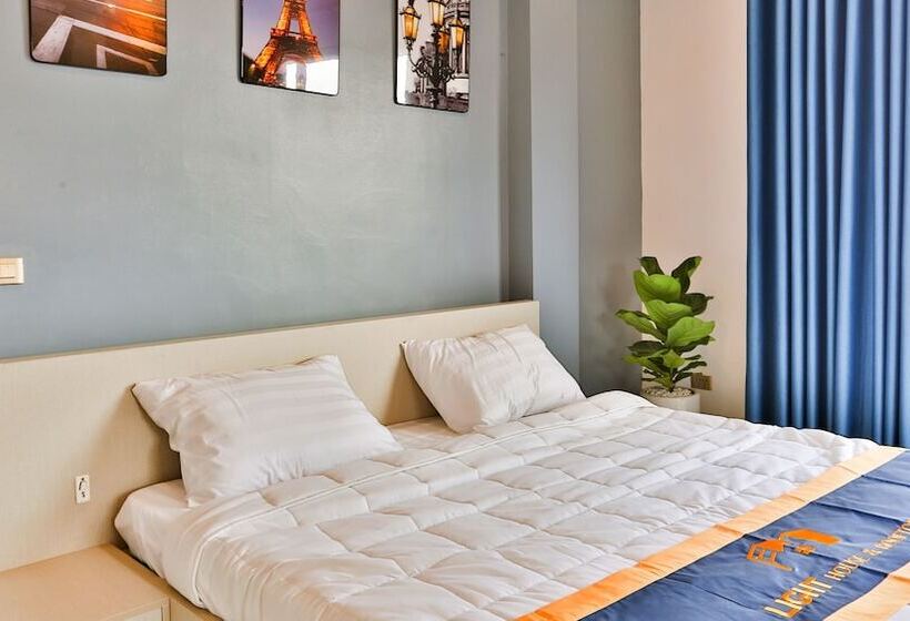 Hanz Light House Condo