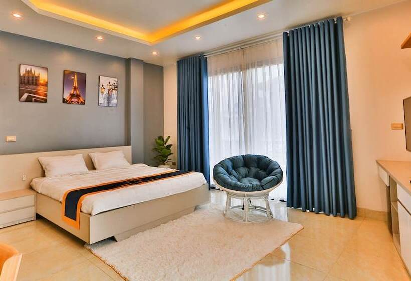 Hanz Light House Condo