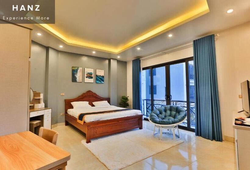 Hanz Light House Condo