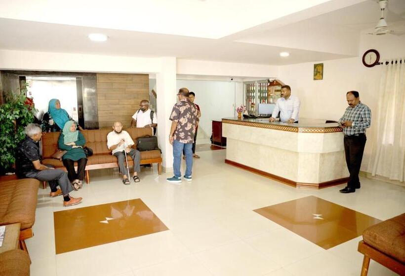 فندق Ashish Tourist Home