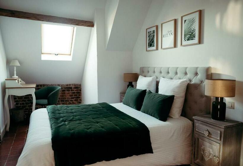 Отель Domaine Des Lumieres