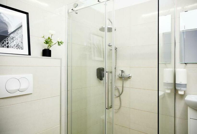 酒店 Giselle Vintage Doubles  Adults Only