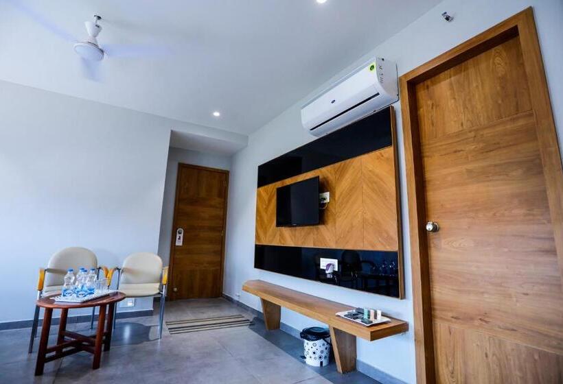 בית מלון כפרי Om