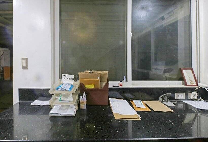 هتل Bernbon Condominiuim Manila