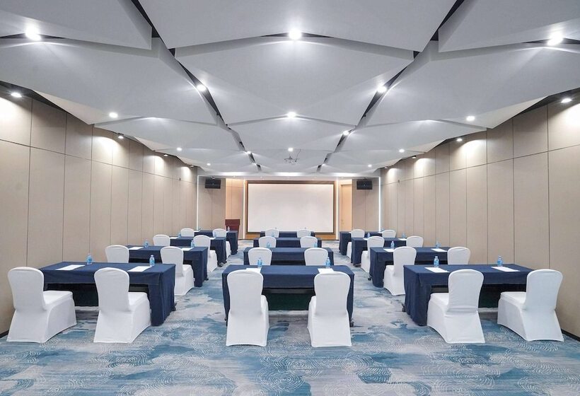 هتل Ramada By Wyndham Guilin Hitech Zone