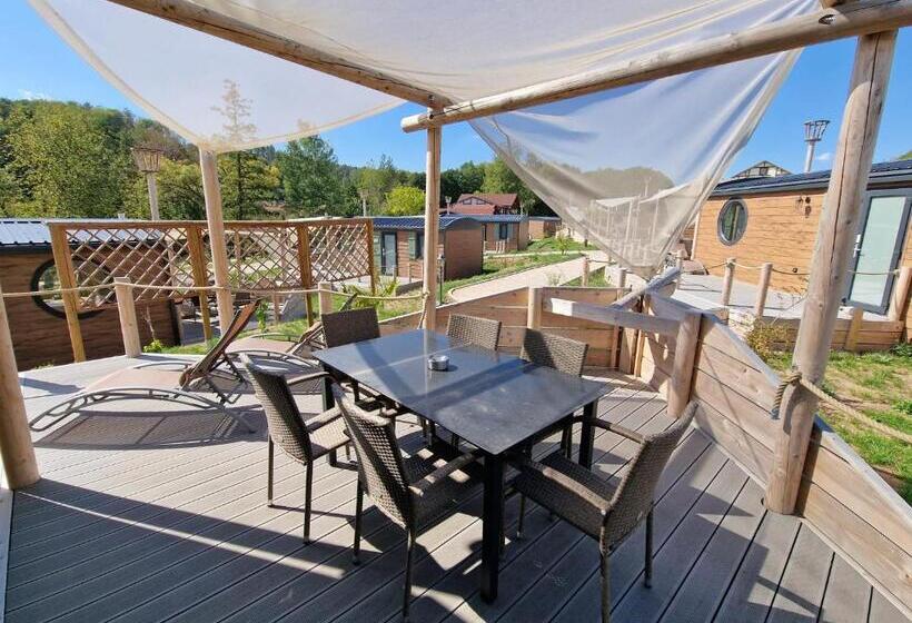 Отель Seaside Resort