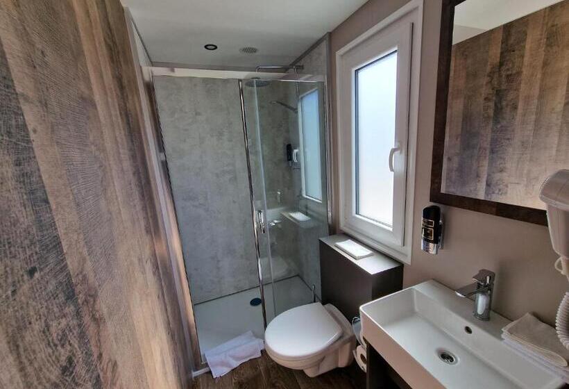 Отель Seaside Resort