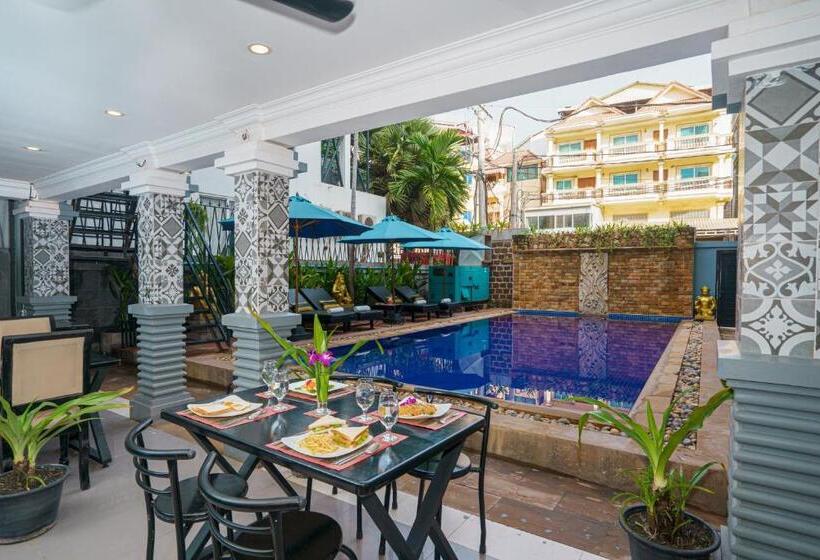 The Rabbit Hole Hotel & Spa