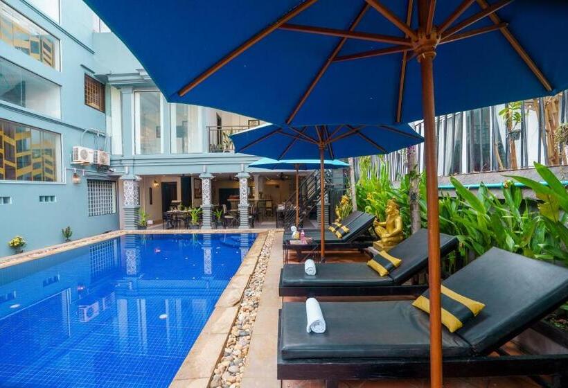 The Rabbit Hole Hotel & Spa