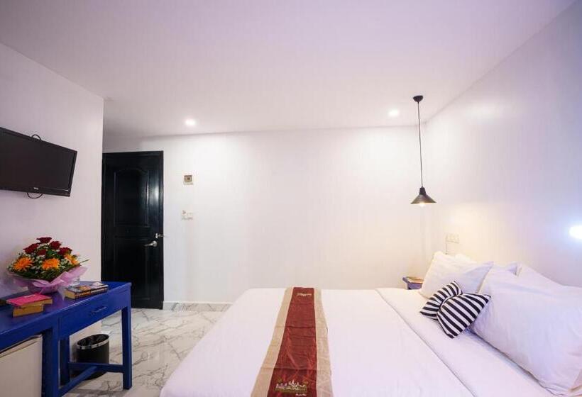 The Rabbit Hole Hotel & Spa