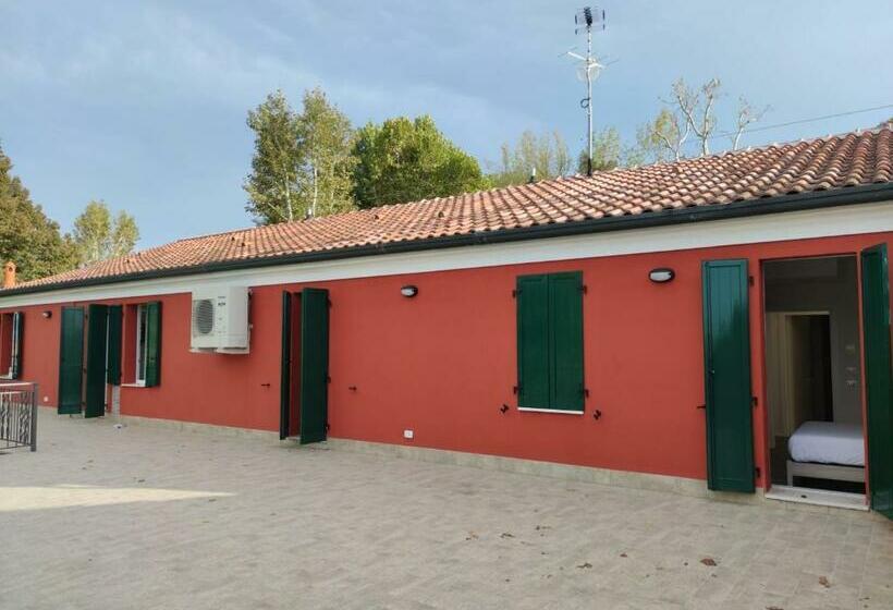 بنسيون Ca Rossa