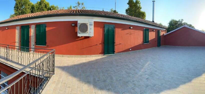 بنسيون Ca Rossa